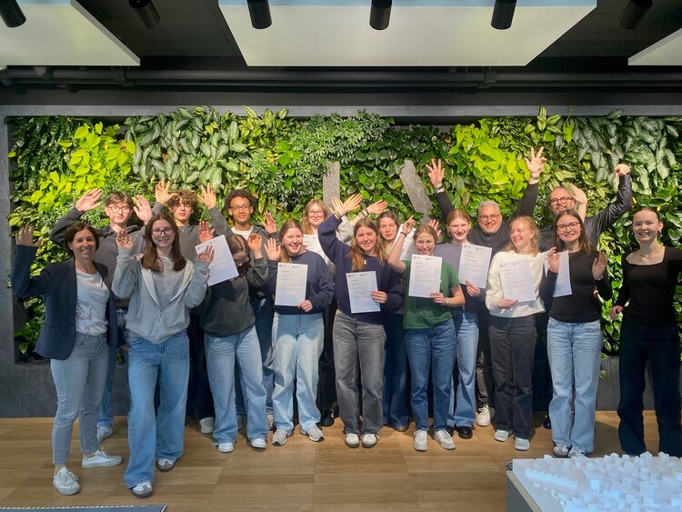 Wirtschaft erleben - direkt bei Leuenberger!